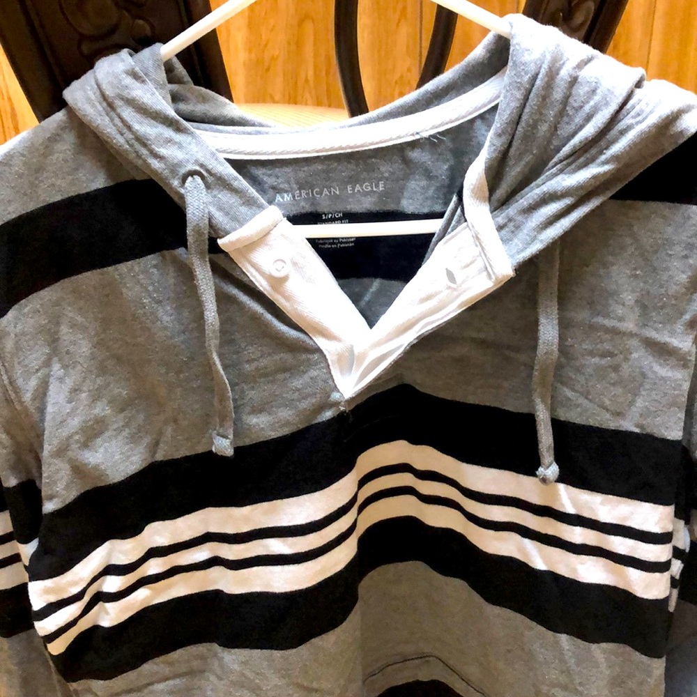 Men’s American Eagle Small button Hoodie